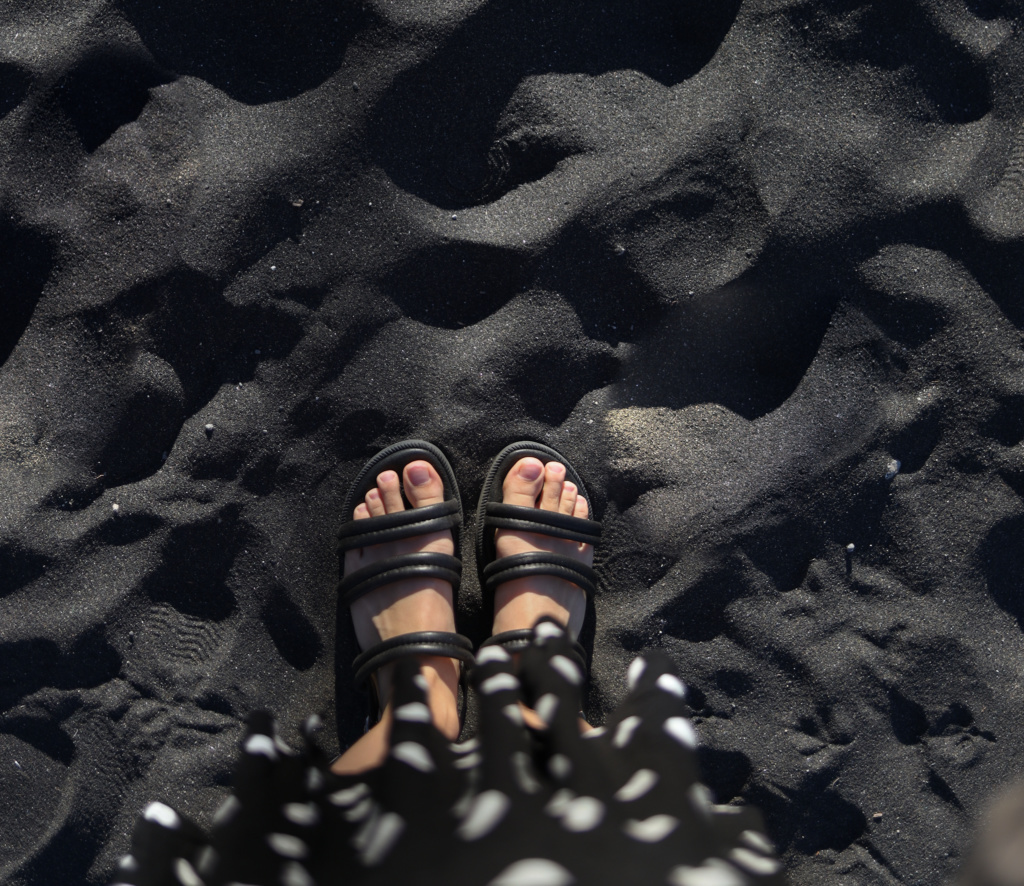 plage de sable volcanique playa la arena